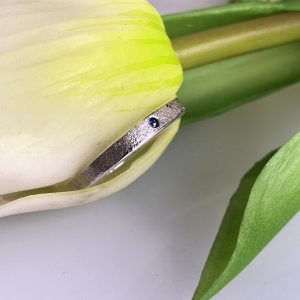 Bague en argent réticulé et saphir - SEPTEMBRE