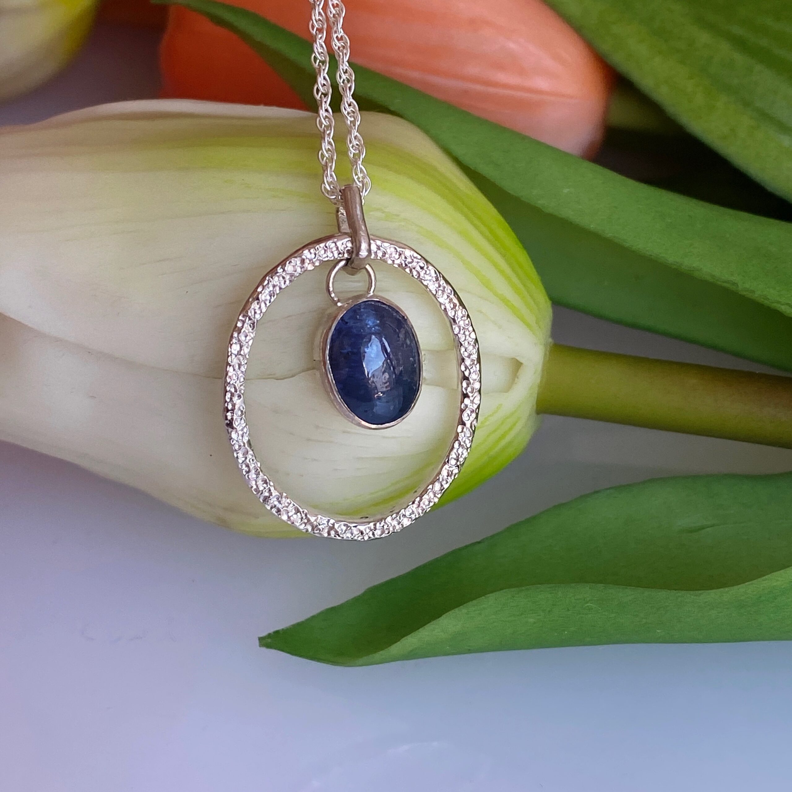 Collier "Constellation" avec une Tanzanite